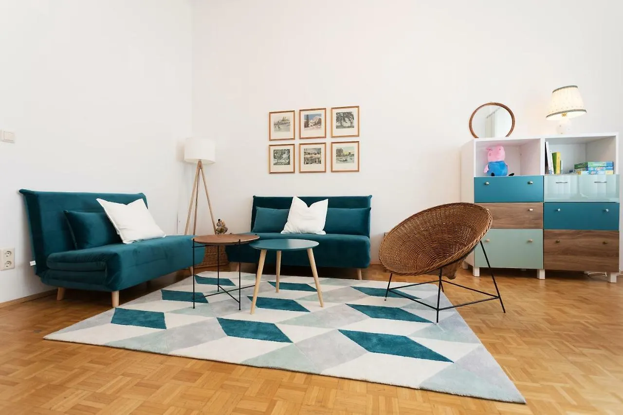 Vintage Design Apartment Wien