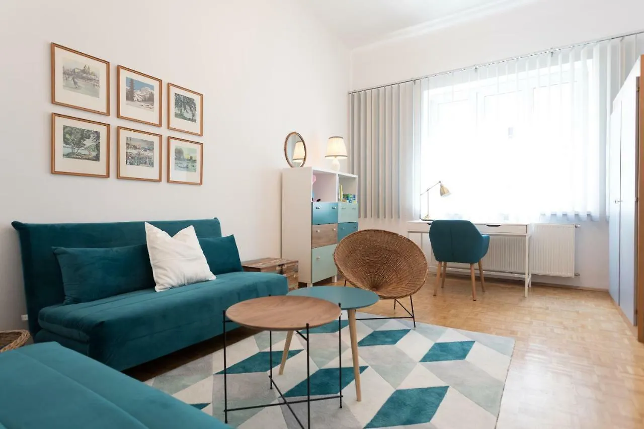Vintage Design Apartment Wien Österreich