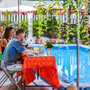 Oleander Garden , Hội An Vietnam